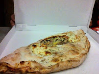 Calzone du Pizzeria Pizza Family à Rousson - n°9