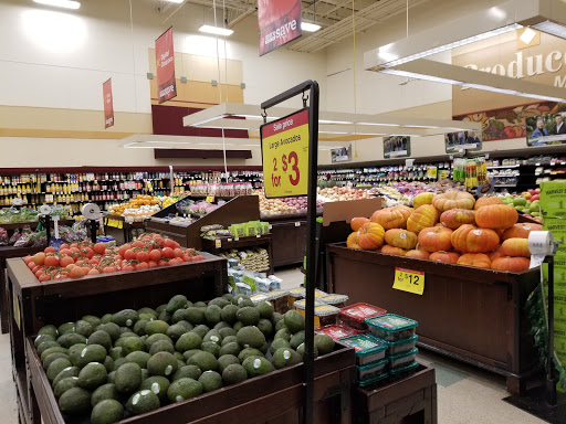 Grocery Store «Fred Meyer», reviews and photos, 777 NW Kings Blvd, Corvallis, OR 97330, USA