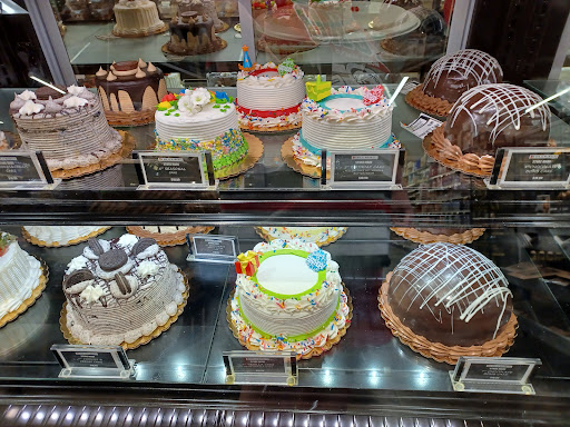 Grocery Store «Super Foodtown of Colonia», reviews and photos, 510 Inman Ave, Colonia, NJ 07067, USA