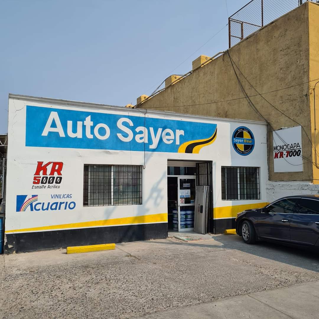 Auto Sayer en la ciudad Ojinaga