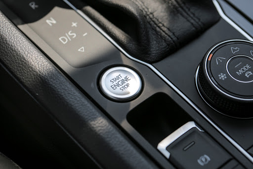 Volkswagen Dealer «Hatfield Volkswagen», reviews and photos, 1495 Auto Mall Dr, Columbus, OH 43228, USA