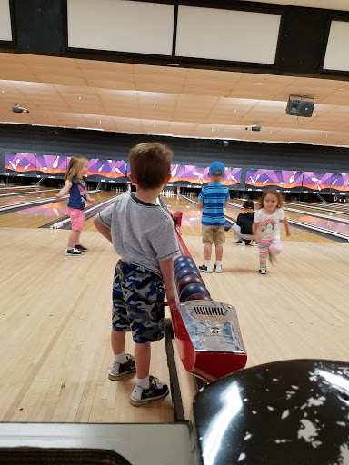 Bowling Alley «AMF Southwest Lanes», reviews and photos, 4991 Fairview Ave, Linthicum Heights, MD 21090, USA