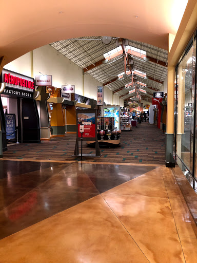 Sporting Goods Store «Bass Pro Shops», reviews and photos, 4500 Baldwin Rd, Auburn Hills, MI 48326, USA