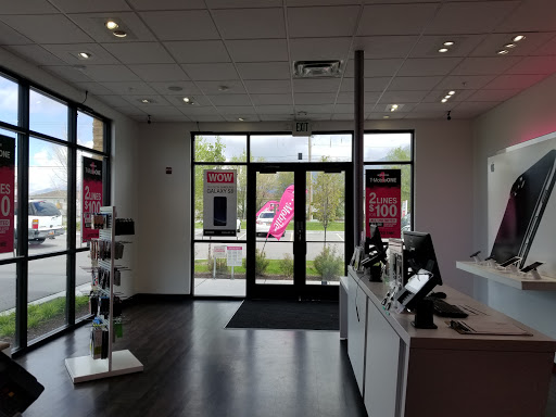 Cell Phone Store «T-Mobile», reviews and photos, 1809 W State St #106, Pleasant Grove, UT 84062, USA