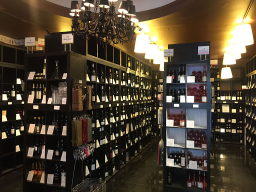 Wine Store «The Winery NYC», reviews and photos, 257 W 116th St, New York, NY 10026, USA