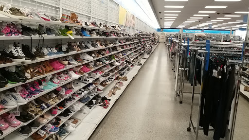 Clothing Store «Ross Dress for Less», reviews and photos, 212 Towne Center Dr, Compton, CA 90220, USA