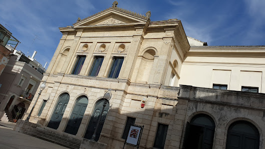 Teatro Comunale Rossini Via Gioacchino Rossini, 1, 70023 Gioia del Colle BA, Italia