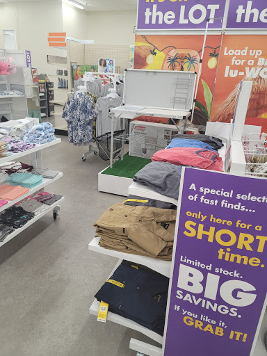 Discount Store «Big Lots», reviews and photos, 1515 Garner Station Blvd, Raleigh, NC 27603, USA