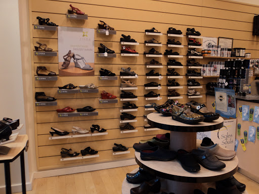 Shoe Store «Comfort One Shoes», reviews and photos, 11920 Grand Commons Ave, Fairfax, VA 22030, USA