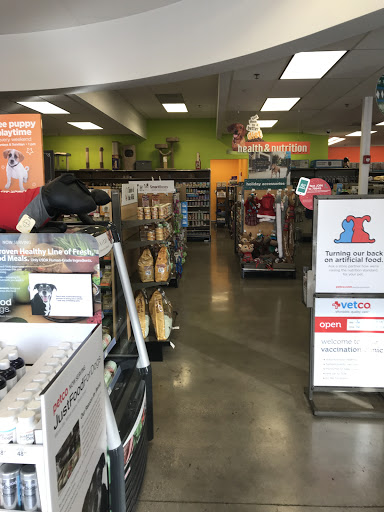 Pet Supply Store «Unleashed by Petco», reviews and photos, 19339 Victory Blvd #35, Reseda, CA 91335, USA