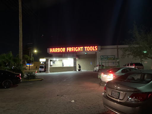 Hardware Store «Harbor Freight Tools», reviews and photos, 6020 Lankershim Blvd, North Hollywood, CA 91606, USA