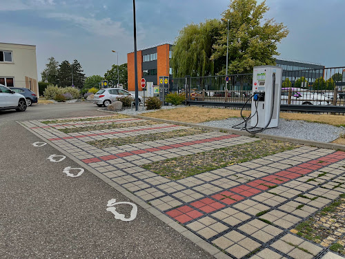 Borne de recharge de véhicules électriques Lidl Station de recharge Bischheim