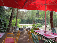 Atmosphère du Restaurant guinguette de berguerolles à Saint-Ambroix - n°19