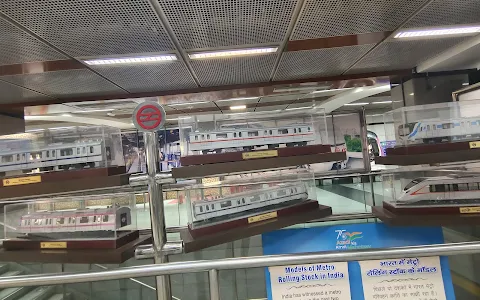 Patel Chowk Metro image