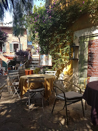 Atmosphère du Restaurant français Lou Portaou à Bormes-les-Mimosas - n°14