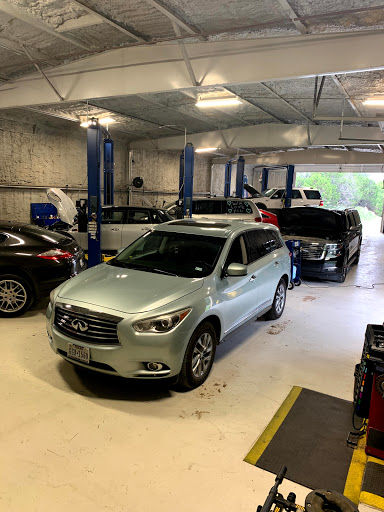 Auto Repair Shop «Full Service Automotive», reviews and photos, 25617 Old Fredericksburg Rd, Boerne, TX 78015, USA