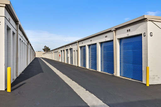 Self-Storage Facility «US Storage Centers», reviews and photos, 9818 De Soto Ave, Chatsworth, CA 91311, USA