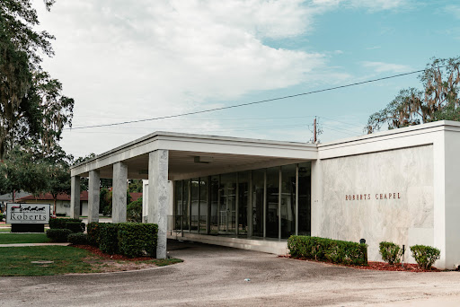 Funeral Home «Roberts Funeral Home Downtown Chapel», reviews and photos, 606 SW 2nd Ave, Ocala, FL 34471, USA