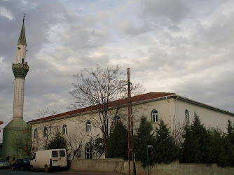 Ömer Faruk Darende Cami