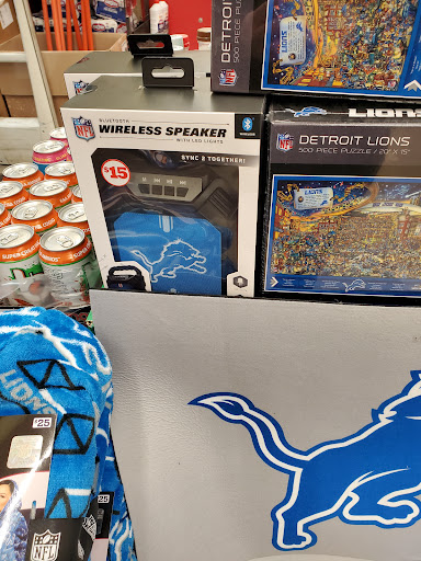 Dollar Store «FAMILY DOLLAR», reviews and photos, 417 Michigan St, Algonac, MI 48001, USA