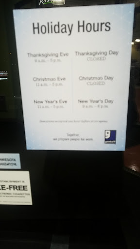 Thrift Store «Goodwill - Roseville, MN - Cleveland Avenue», reviews and photos, 2500 Cleveland Ave N, Roseville, MN 55113, USA