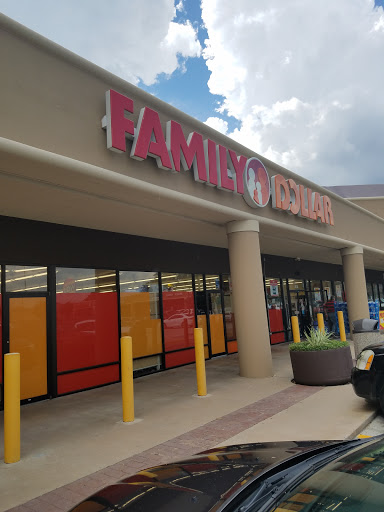 Family Dollar, 9567 Jones Rd, Jersey Village, TX 77065, USA, 