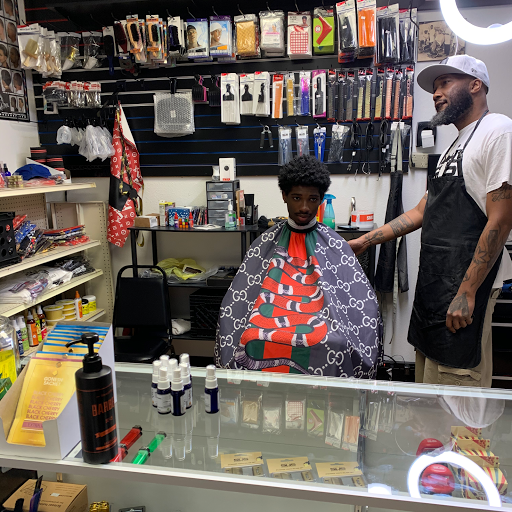 Barber Shop «SHECOSMO Hair Salon And Barbershop», reviews and photos, 2109 W Parker Rd #108, Plano, TX 75023, USA