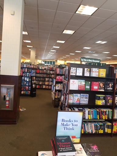 Book Store «Barnes & Noble», reviews and photos, 1819 Reisterstown Rd, Pikesville, MD 21208, USA