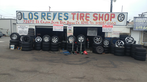 Los Reyes tire shop