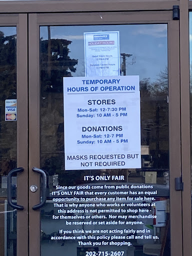 Thrift Store «Goodwill Retail Store & Donation Center», reviews and photos, 2936 Annandale Rd, Falls Church, VA 22042, USA