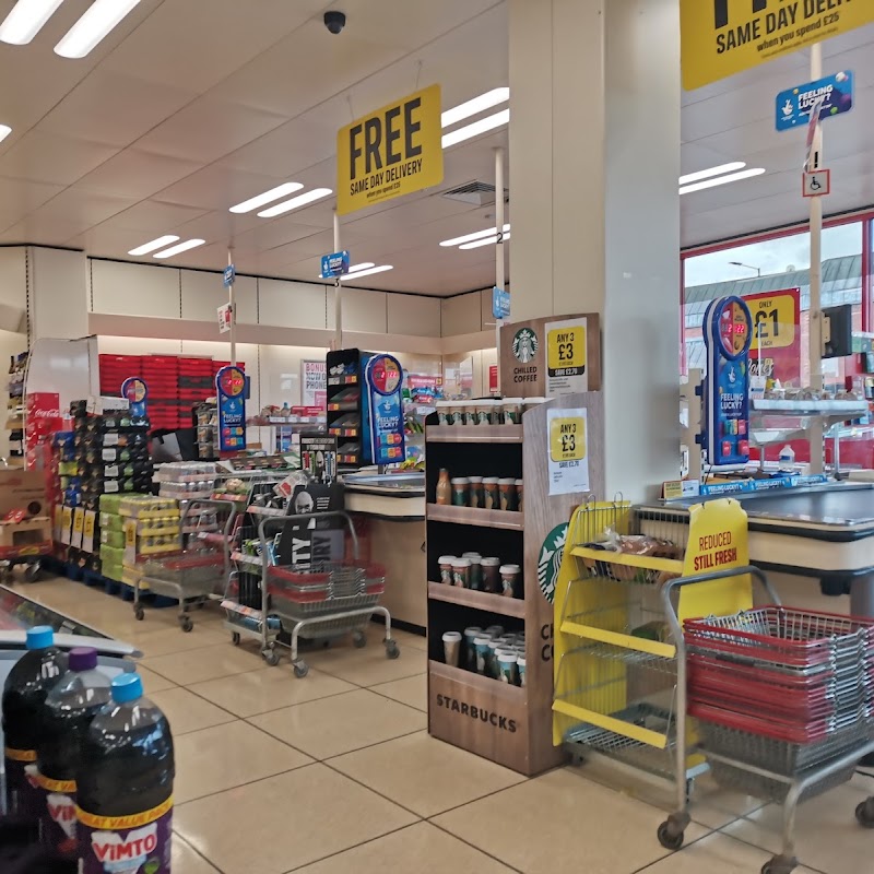 Iceland Supermarket Shirley
