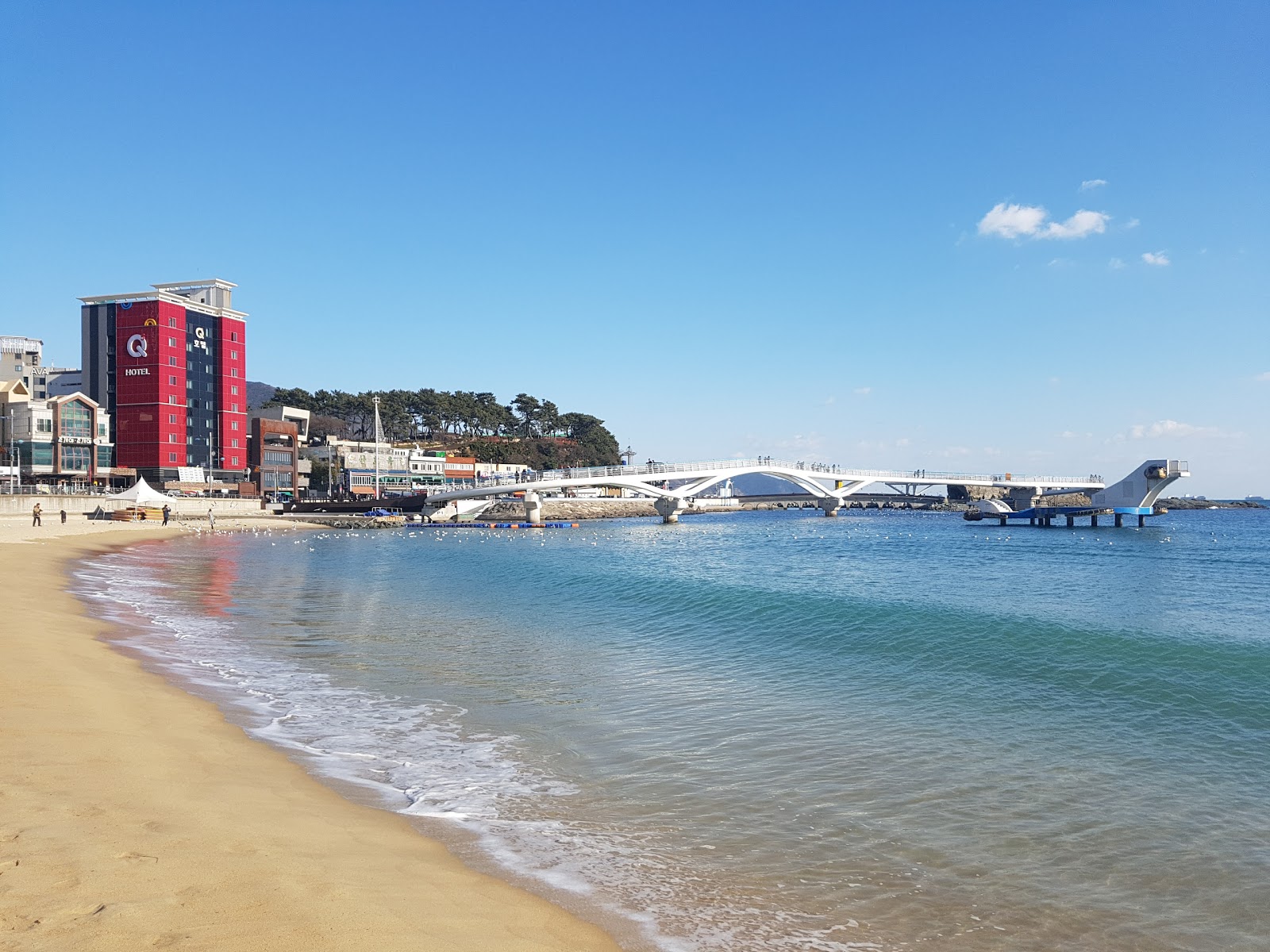 Foto van Songdo Strand en de nederzetting