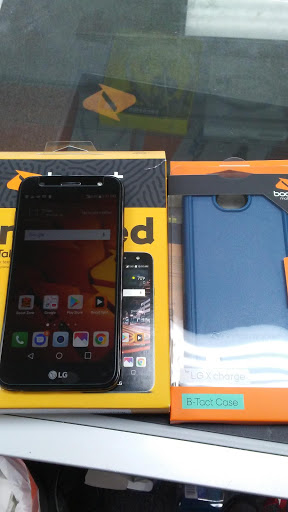 Cell Phone Store «Boost Mobile Store», reviews and photos, 2342 E Stop 11 Rd, Indianapolis, IN 46227, USA