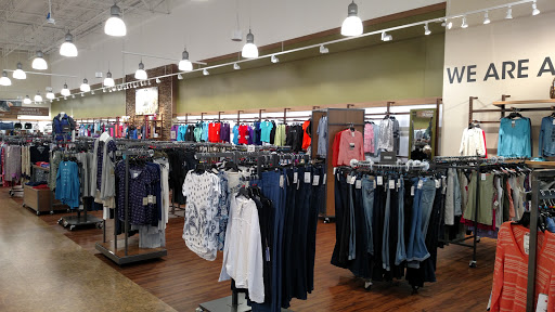 Outdoor Sports Store «Sierra Trading Post», reviews and photos, 95 Danada Square East, Wheaton, IL 60189, USA