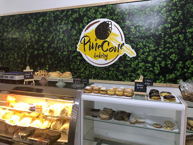 Pine Cone Bakery Panadería y Pastelería - Panadería