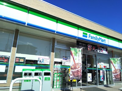 ファミリーマート 犬山松本町店