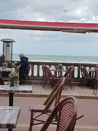 Atmosphère du Restaurant français L'Encas à Cabourg - n°16