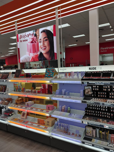 Department Store «Target», reviews and photos, 800 Broadview Village Sq, Broadview, IL 60155, USA