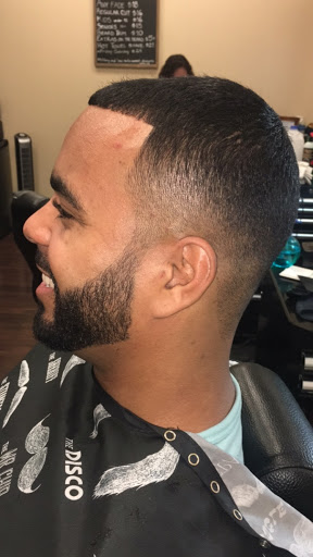 Barber Shop «Shave & Blade Barber Shop», reviews and photos, 9824 West Northern Avenue, #200, Peoria, AZ 85345, USA