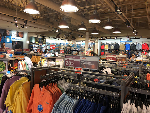 Sportswear Store «Columbia Sportswear Outlet Store - Orlando Premium Outlets», reviews and photos, 8166 Vineland Ave #1765, Orlando, FL 32821, USA