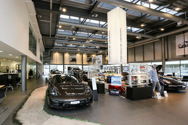 Kommentare und Rezensionen über Porsche Zentrum St.Gallen