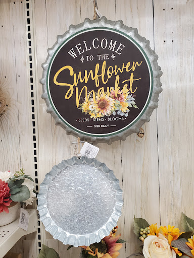 Craft Store «Michaels», reviews and photos, 915 Hartford Turnpike, Waterford, CT 06385, USA