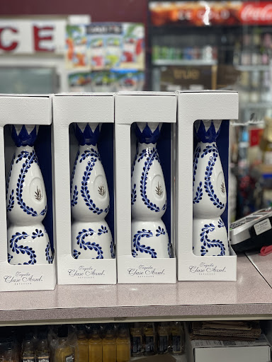 Liquor Store «Boulevard Fine Wine & Spirits», reviews and photos, 10995 Owings Mills Blvd #108, Owings Mills, MD 21117, USA