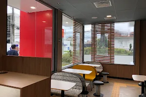 McDonald's Buenos Aires Batel Drive image