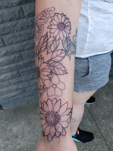 Explore tattoo father daughter ideas, creative tattoo ideas in Jeffersonville, available at Live Ink Tattoo