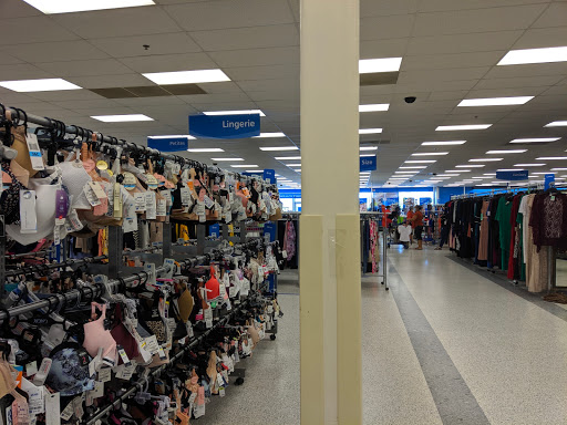 Shopping Mall «Hamilton Marketplace», reviews and photos, 130 Marketplace Blvd, Hamilton Township, NJ 08691, USA