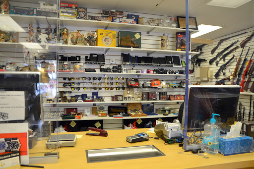 Pawn Shop «American Pawn», reviews and photos, 10045 Belvedere Rd, Royal Palm Beach, FL 33411, USA