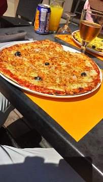 Plats et boissons du Pizzeria Caza Pizza à Cazaubon - n°1