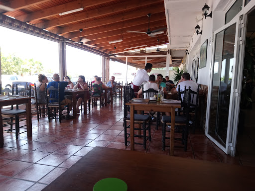 Información y opiniones sobre RESTAURANTE AL PUNTO de Mojácar