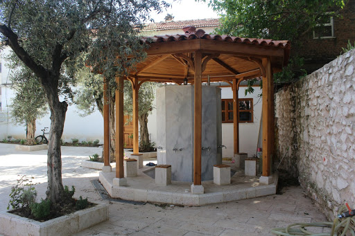 Müftü Hüsamettin Efendi Cami